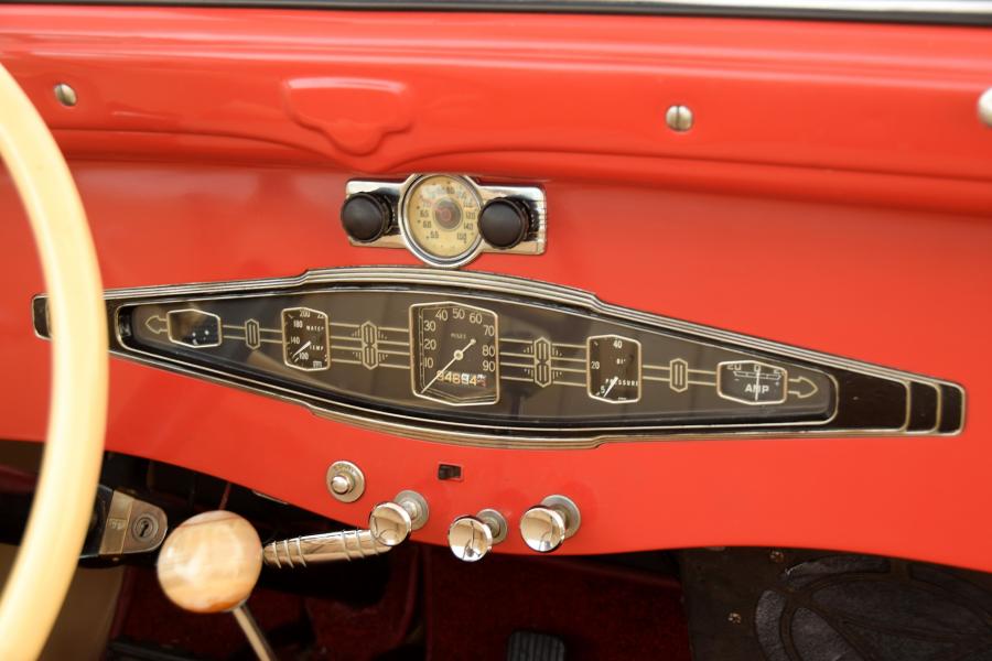 Панель приборов Nash Ambassador Convertible Sedan (1093) 1932 года  (фото 4 из 13)